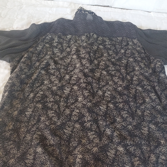 Top - Picture 8 of 9